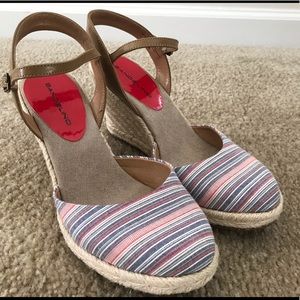 Bandolino Espadrille